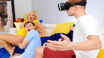 Порно: Лижет анал